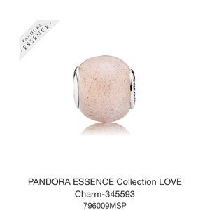 Pandora Essence Love Charm